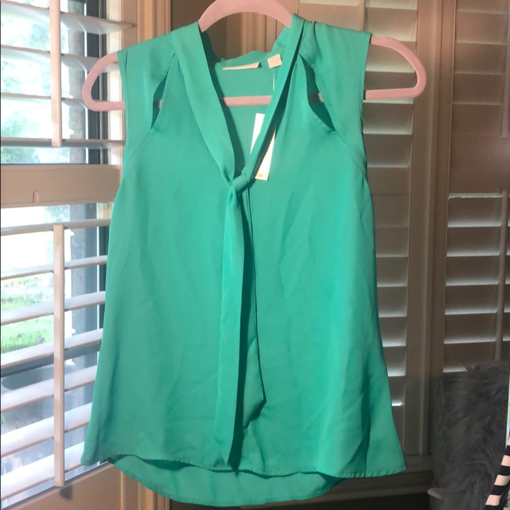 NY&C tie neck blouse w/cutout details